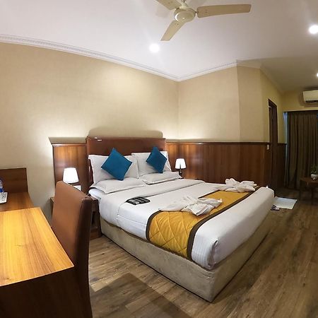 Hotel Noor Empire International Kormangala Bangalore Esterno foto