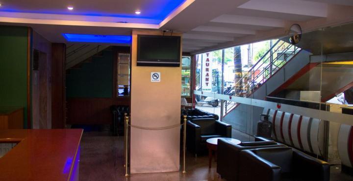 Hotel Noor Empire International Kormangala Bangalore Esterno foto