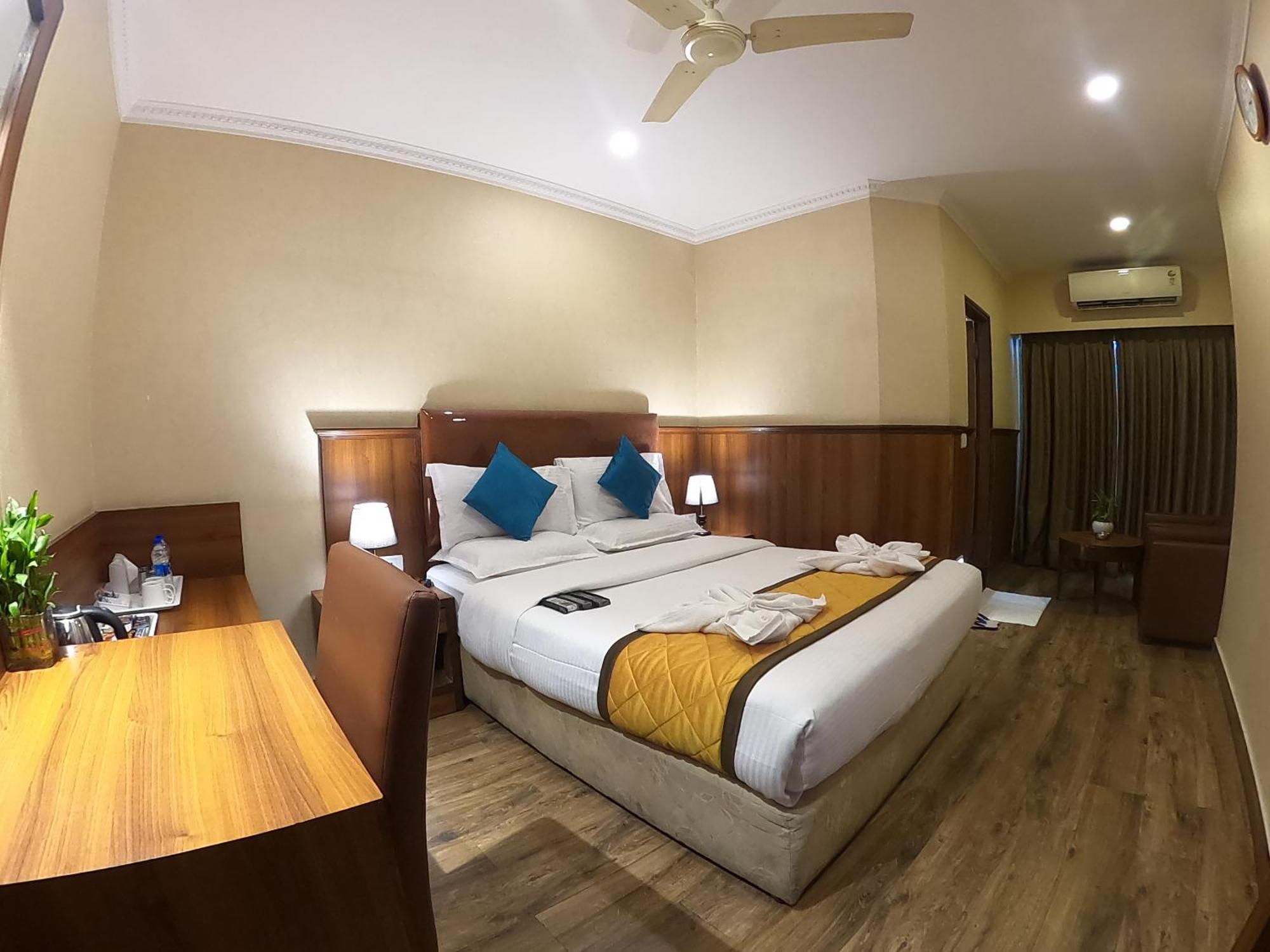 Hotel Noor Empire International Kormangala Bangalore Esterno foto
