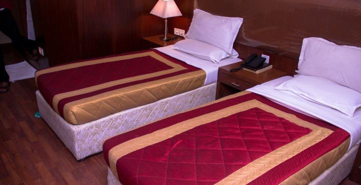 Hotel Noor Empire International Kormangala Bangalore Esterno foto