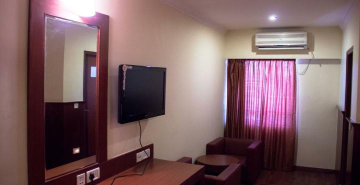 Hotel Noor Empire International Kormangala Bangalore Esterno foto