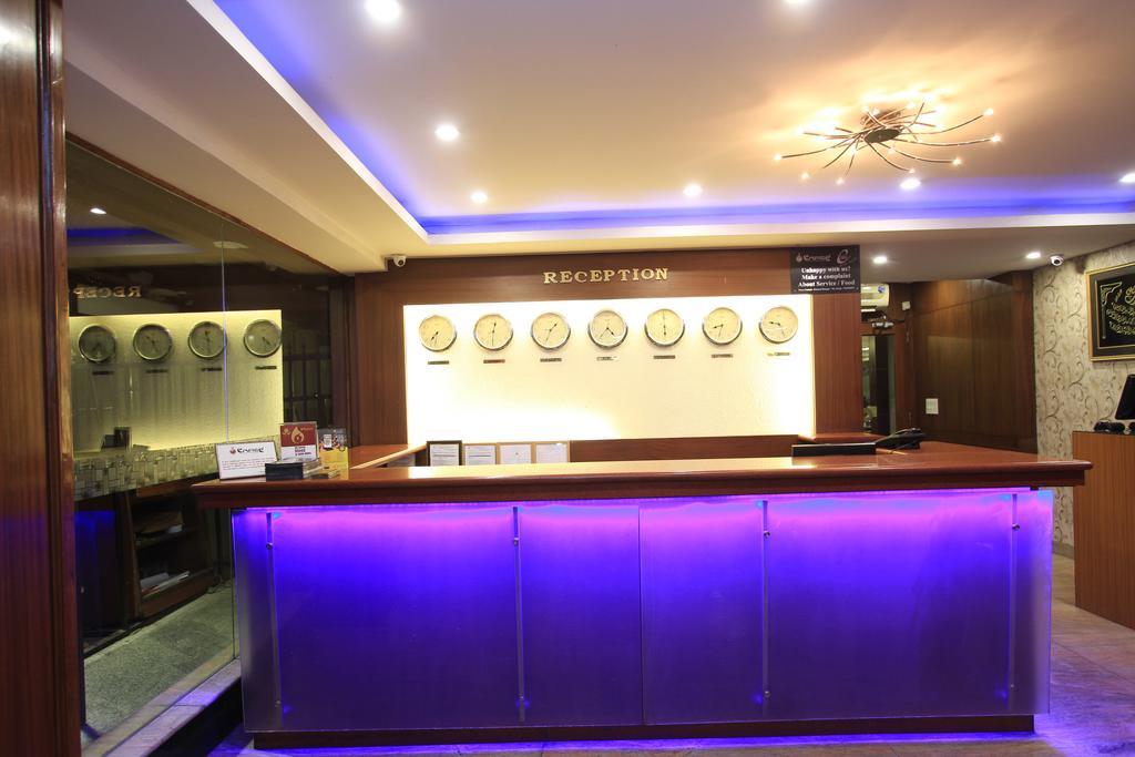 Hotel Noor Empire International Kormangala Bangalore Esterno foto