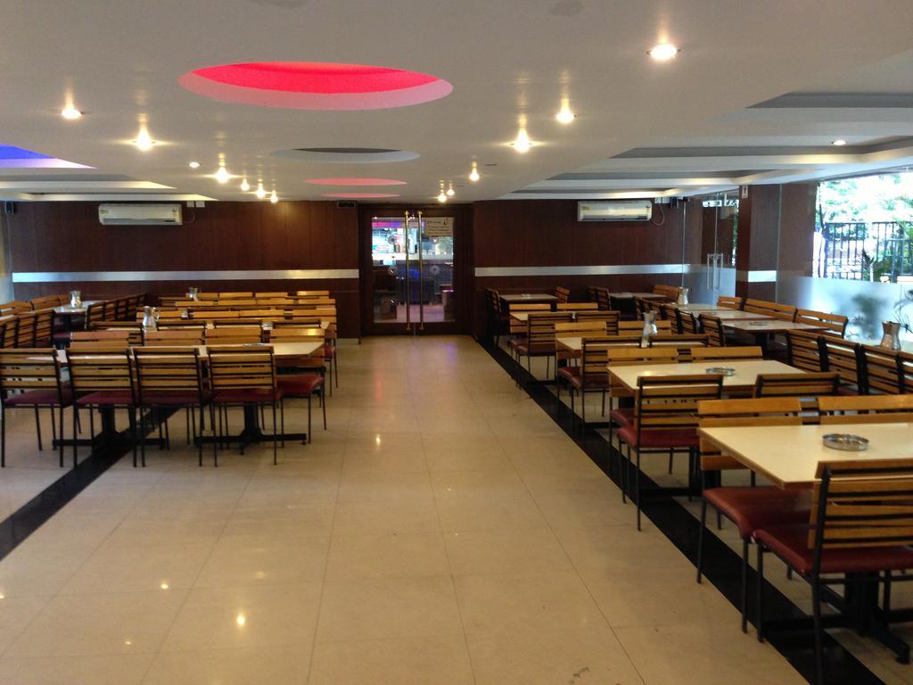 Hotel Noor Empire International Kormangala Bangalore Esterno foto
